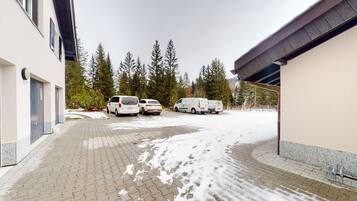 Enceinte de lâhĂ©bergement