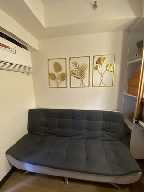 Interior - Bungad Pad MNL (Quezon City)