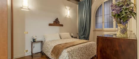 1 chambre, fer et planche Ă repasser, accĂšs Ă Internet, literie fournie