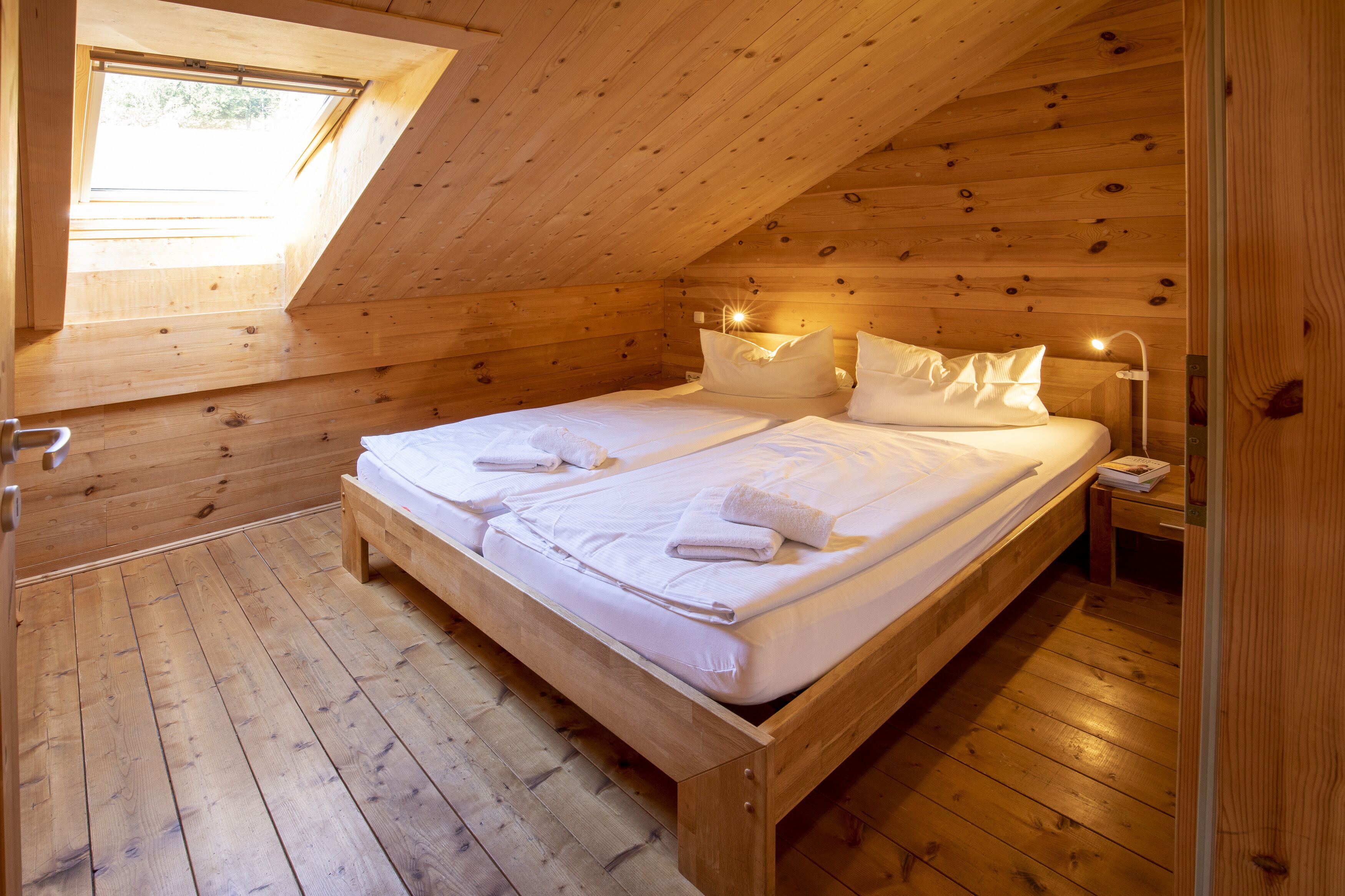 2 Schlafzimmer, Internetzugang, Bettwäsche