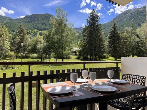 Le Cerf – Cosy, lumineux, WIFI, pied des pistes
