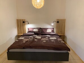 1 quarto, roupa de cama