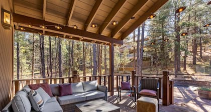 Fall Colors | Large Home | Enjoy our Local Discounts