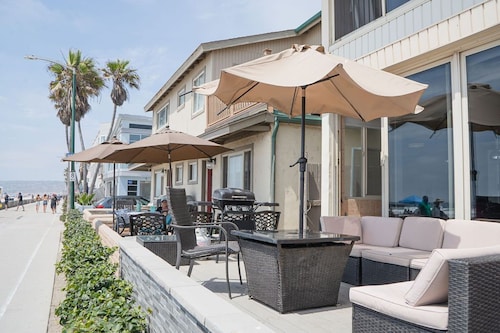 Ocean Front On Beach! -2 Master BR, 2 Full BA, Patio!, AC, Parking, Close to All