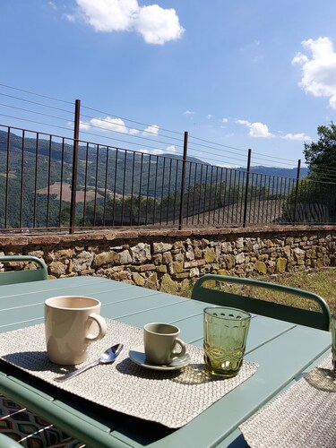 Belvedere Country House - apartment in stone farmhouse
