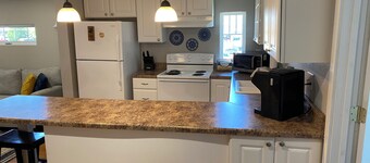 Unique Apartment above Lake Time Brewery in Downtown Clear Lake