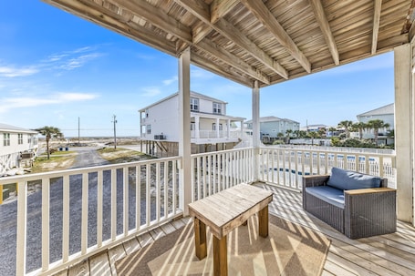 Family House, 3 Bedrooms, Balcony | Balcony. Pirate's Hideaway