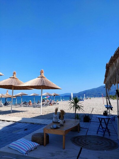 Chic apartment in a feel-good oasis 300 meters to the beach