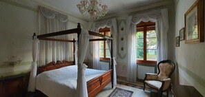 3 bedrooms, free WiFi, bed sheets - Stunning flat in a venetian and historical Villa just 15 minutes from Venice (Venezia)
