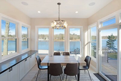 Lake Panamoka Bliss 3BR High End Home, Lakeside