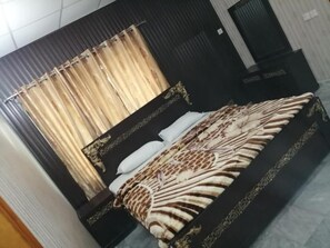 豪華雙人房 | 熨斗/熨衫板、免費 Wi-Fi、床單