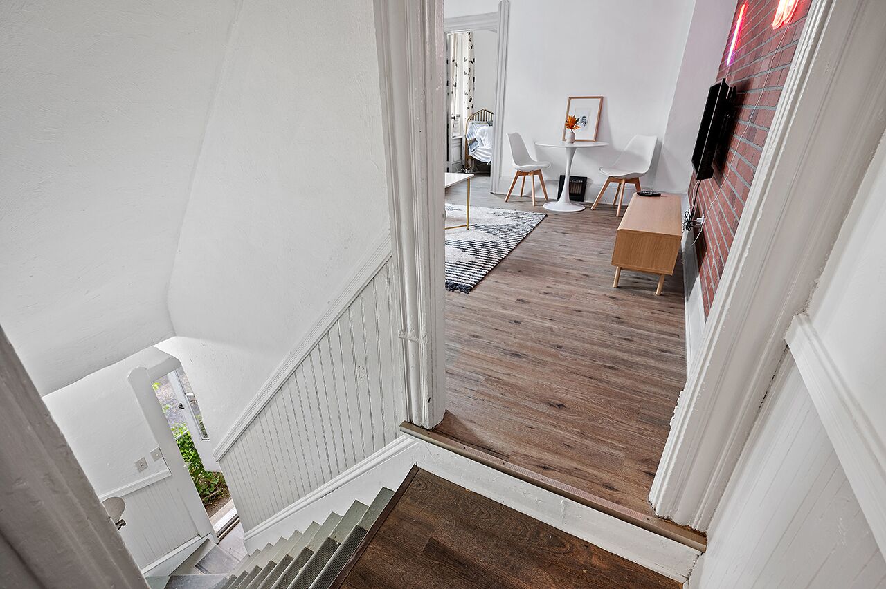 المنشأة من الداخل