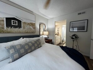 1 bedroom, desk, iron/ironing board, WiFi