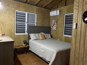 2 soverom, strykejern/-brett og wi-fi (inkludert)