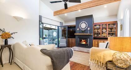 Mulberry House - Pet Friendly with Swimming Pool