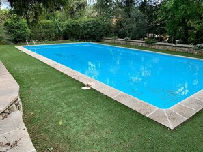 Piscina a l'aire lliure 