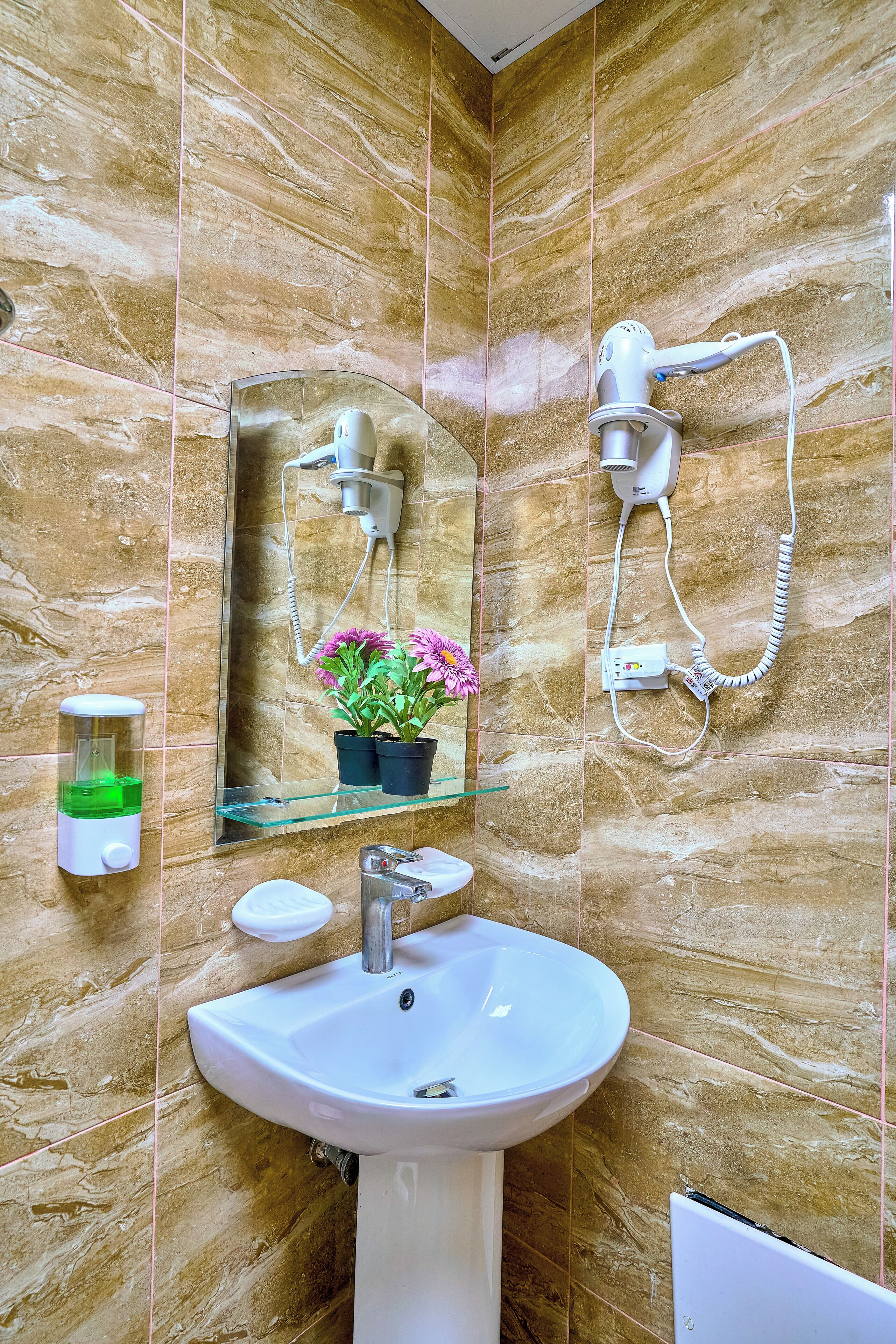 Foto - Hotel Libertad at historic main street