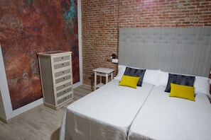 2 soverom, strykejern/-brett, wi-fi (inkludert) og sengetøy