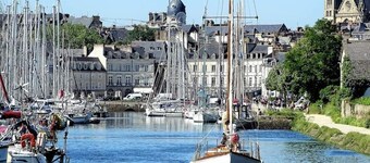 Villa M Vannes, 4* with jacuzzi overlooking the marina