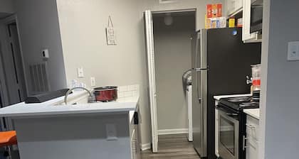 Lovely 1bd condo ATL