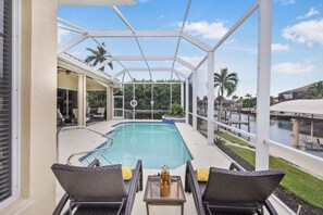 Beheizter Pool