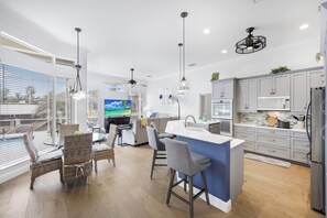 Interior - Alluring Waterfront Home | W Exposure, Pool/Dock (Marco Island)