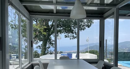 The Cin: villa with swimming pool surrounded by forest. Fabulous sea view.