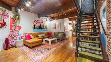 Smart TV, fireplace, video games