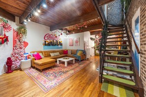 Smart TV, fireplace, video games