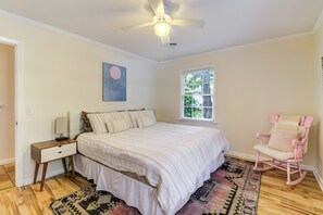 4 bedrooms, WiFi, bed sheets