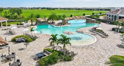Furnished Bundled Golf Home in Lakewood National Golf Club @ Lakewood Ranch, FL