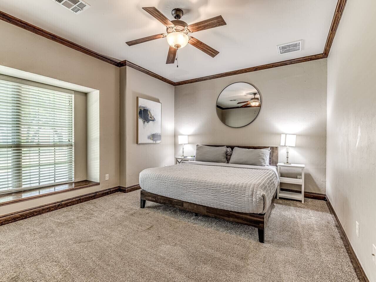 4 bedrooms, iron/ironing board, travel cot, WiFi