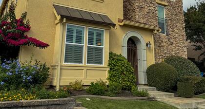 Family-Friendly 4BR Retreat • Easy Access to Napa & Bay Area Fun