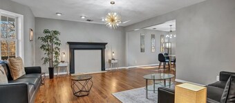 Picturesque, Cozy & Fun ~ GameRoom ~ Spacious Yard