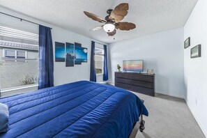 3 bedrooms, iron/ironing board, bed sheets