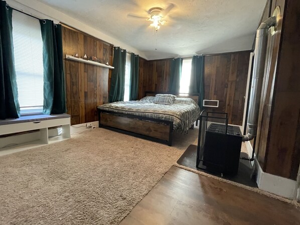 1 bedroom, desk, iron/ironing board, free WiFi