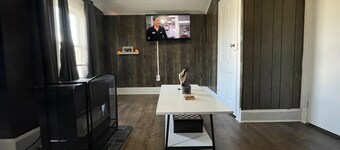 Lovely Rural Saint Mary’s Apartment