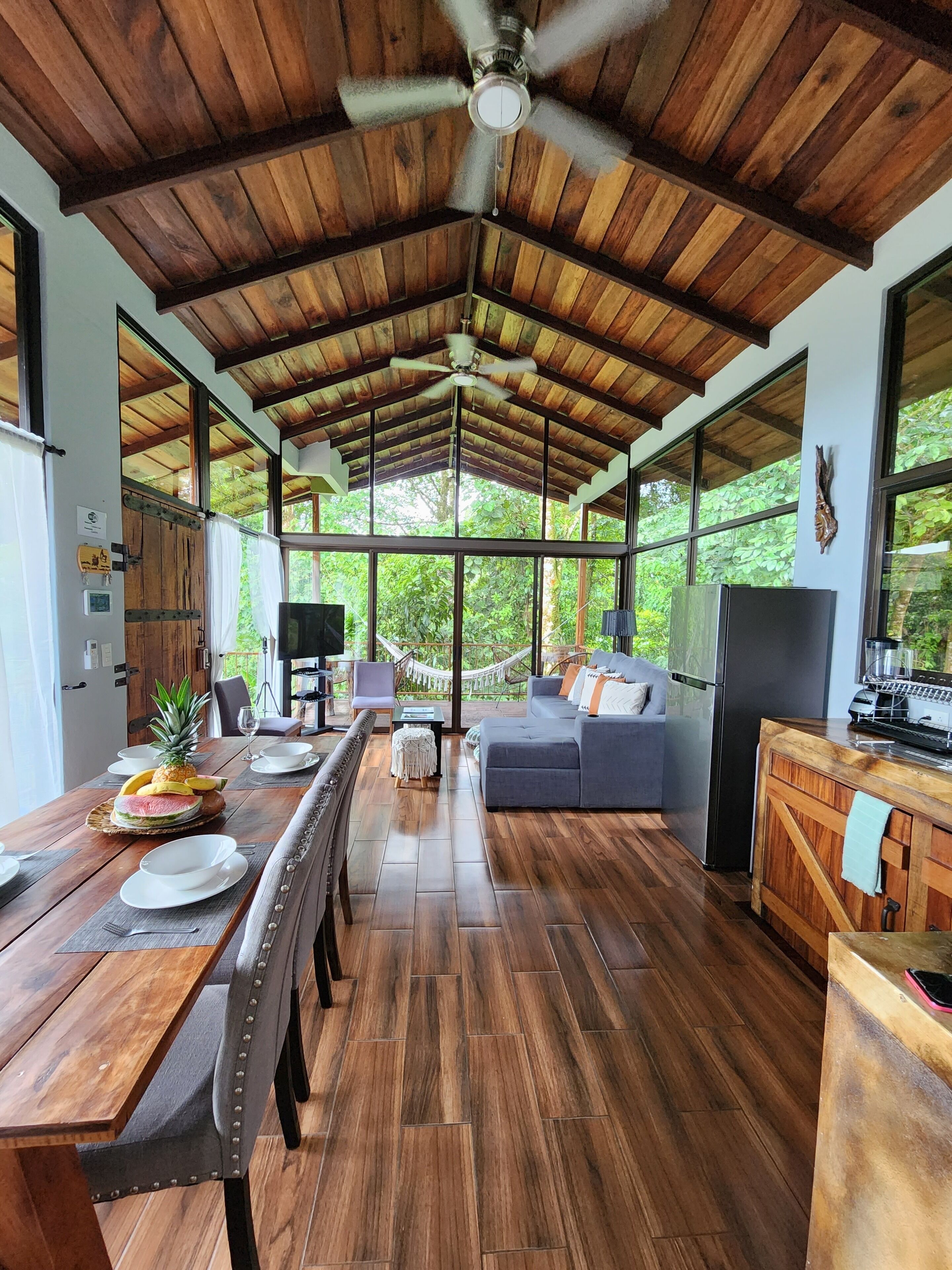 Cabañas Caeli, 3 Bedroom Cabin | Coin séjour | TV connectée de 40 pouces avec chaînes numériques, Netflix, Hulu