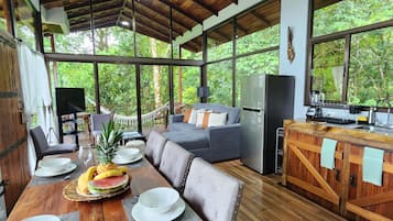 Cabañas Caeli, 3 Bedroom Cabin | Aire de s�éjour | Téléviseur connecté de 40 po avec télévision numérique, Netflix, Hulu
