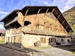 Esterni