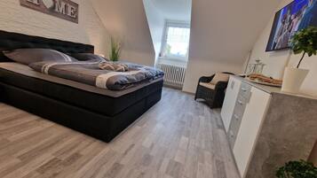 2 Schlafzimmer, Bügeleisen/Bügelbrett, Reisekinderbett, kostenloses WLAN