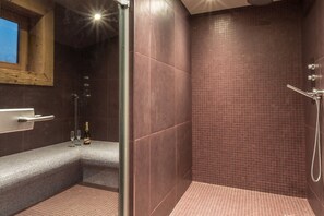 Shower, towels