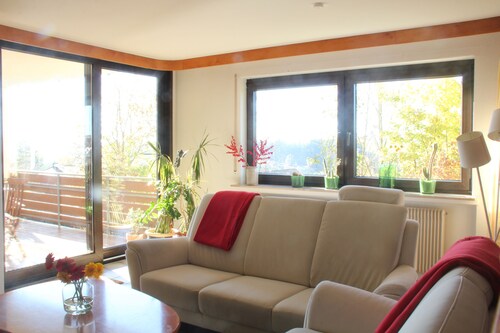 Sun terrace, distant views, large garden, high ceilings - your dream vacation home!