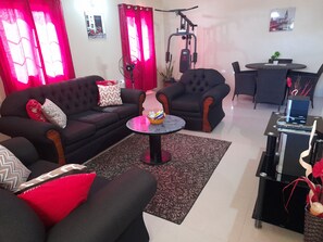 Interior - Loodik Vacation Home Brompton Manor  (Speculation)