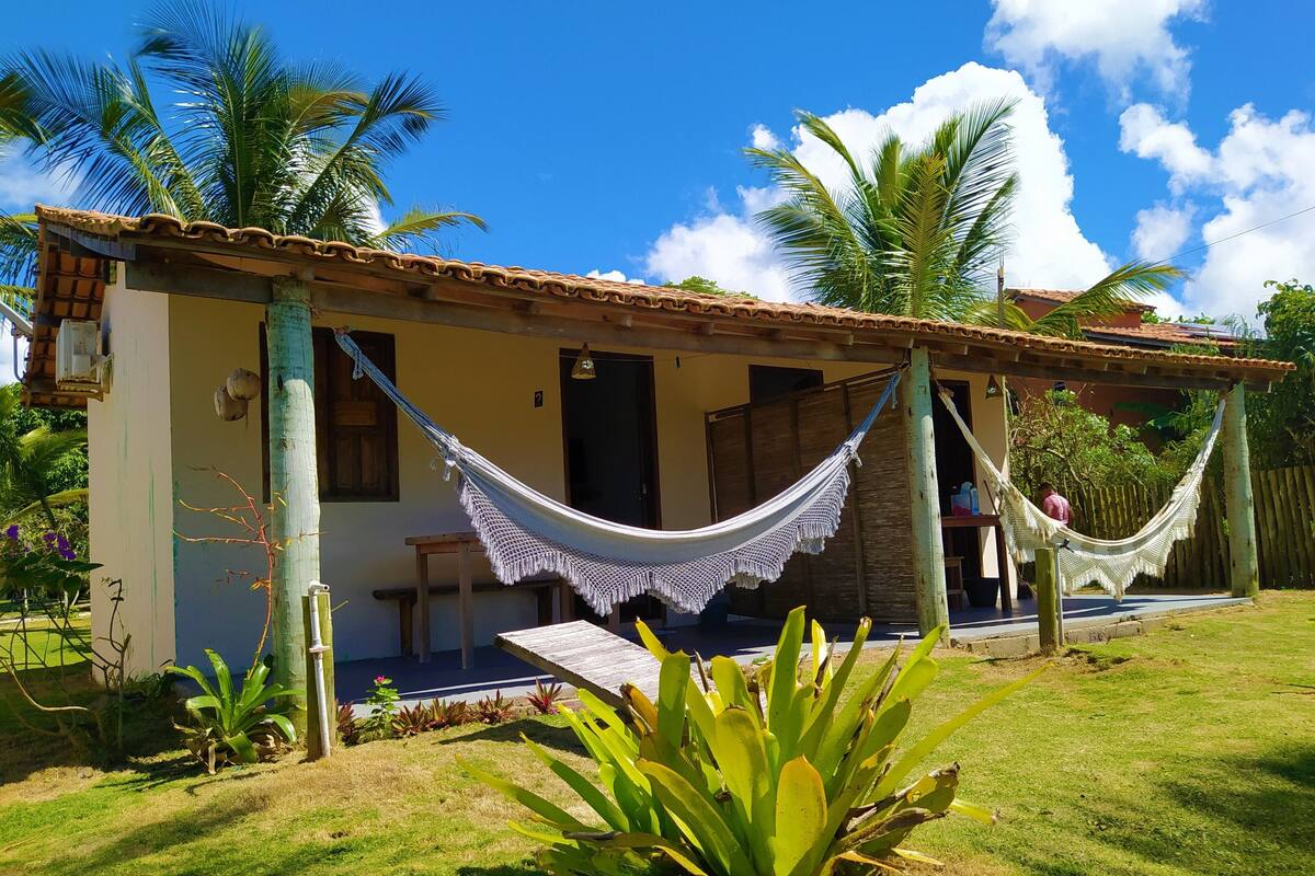 Minibar, free WiFi, bed sheets