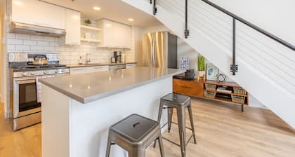Awesome loft in the heart of Downtown Vancouver!