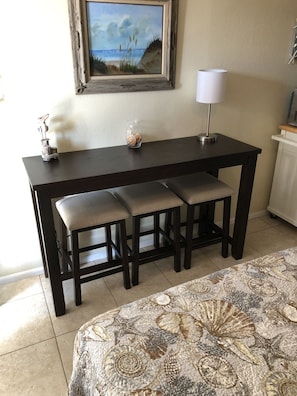 1 bedroom, free WiFi, bed sheets - Beachfront Studio Apartment with beach access and Olympic pool (Venice)