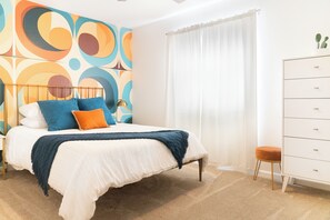 4 bedrooms, desk, iron/ironing board, travel cot