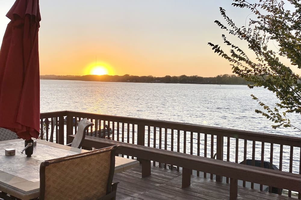 luxury hotels in Moline