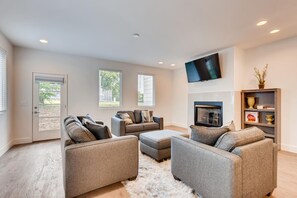 Smart TV - The Lischey House-East Nashville (Nashville)